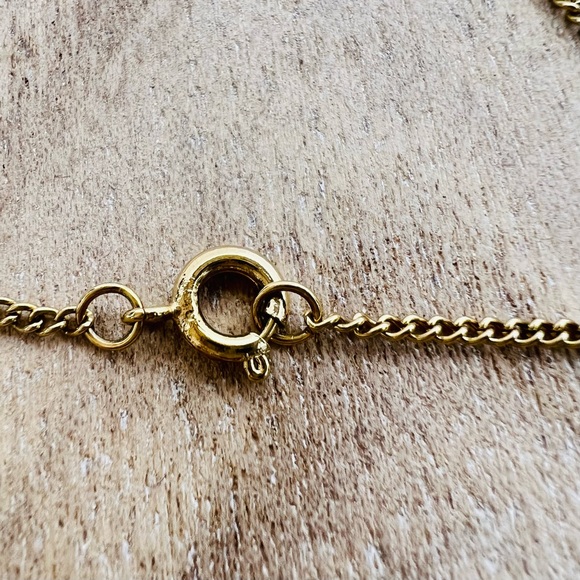 EUC goldstone Owl pendant and chain. - Picture 5 of 7